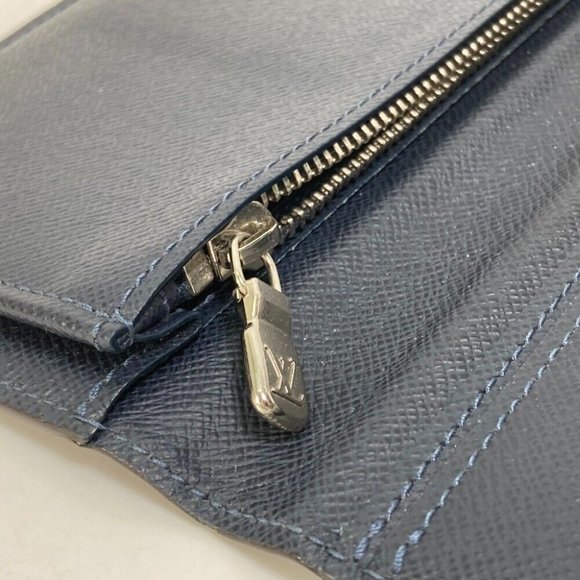 LOUIS VUITTON M30713 Taiga V Portefeuille Brazza NM Two fold Long Wallet - Picture 14 of 16